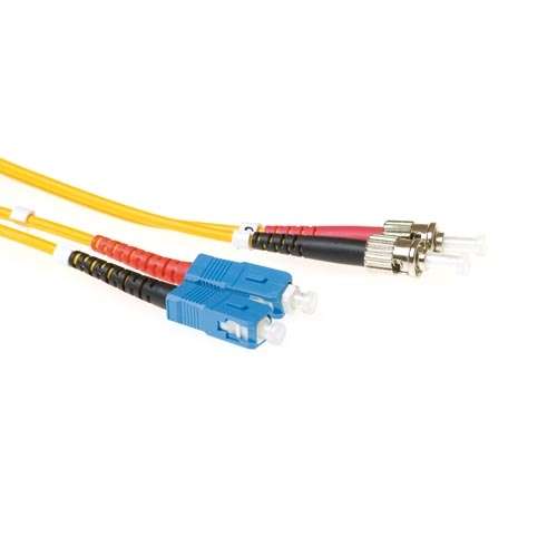Naar omschrijving van OS2SCST900X - Duplex Glasvezel Patchkabel SC-ST 9/125 OS2, Extra Mantel, 90m