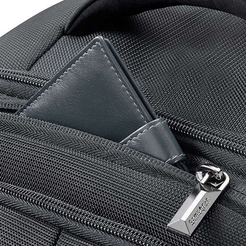 Naar omschrijving van SA1742 - Samsonite 08N09004 XBR rugzak 17.3 inch, zwart